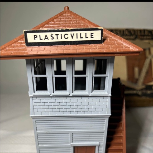 Plasticville USA SWITCH TOWER. vintage! model railroads and miniature dioramas - Picture 2 of 4
